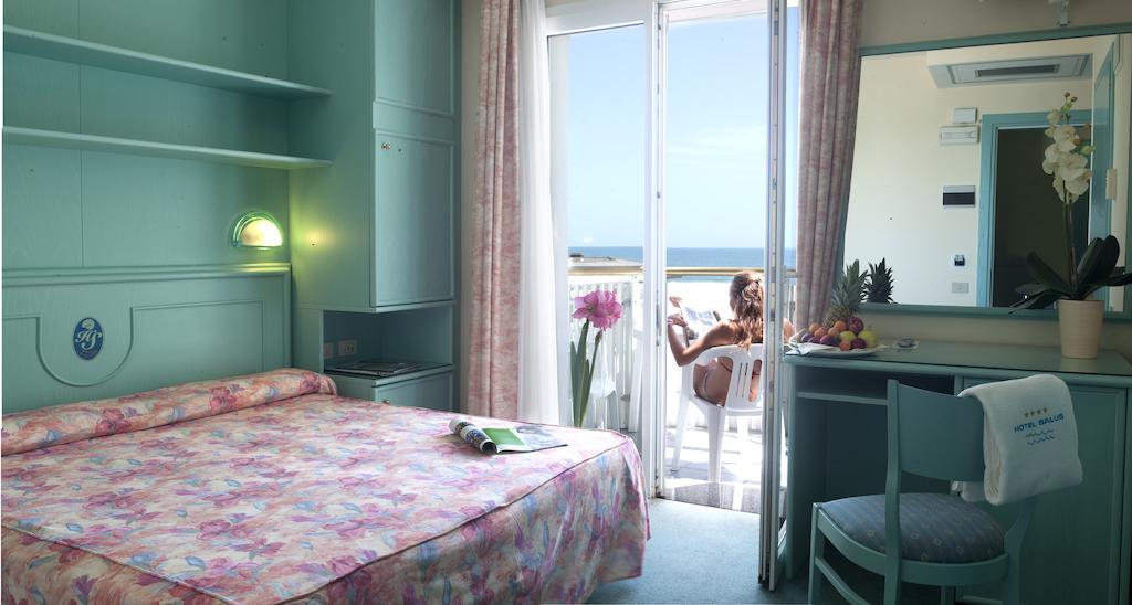 Salus Smart & Chic Hotel Лідо-ді-Єзоло Екстер'єр фото