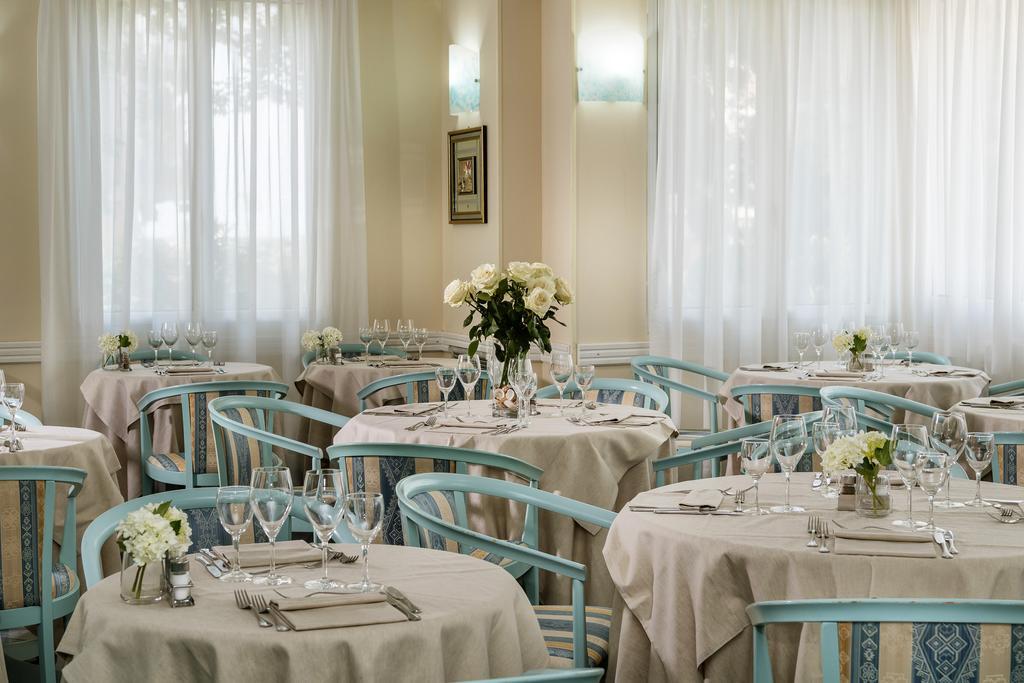 Salus Smart & Chic Hotel Лідо-ді-Єзоло Екстер'єр фото