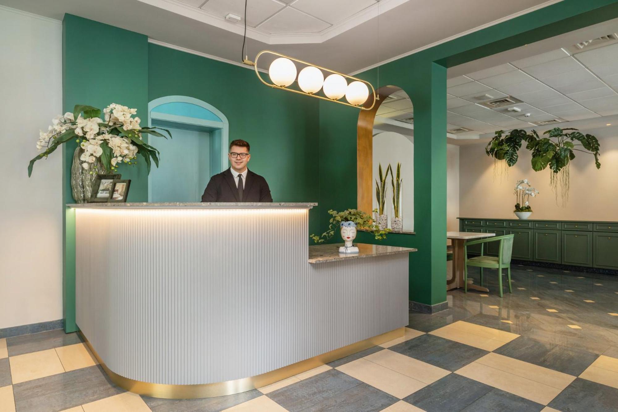 Salus Smart & Chic Hotel Лідо-ді-Єзоло Екстер'єр фото