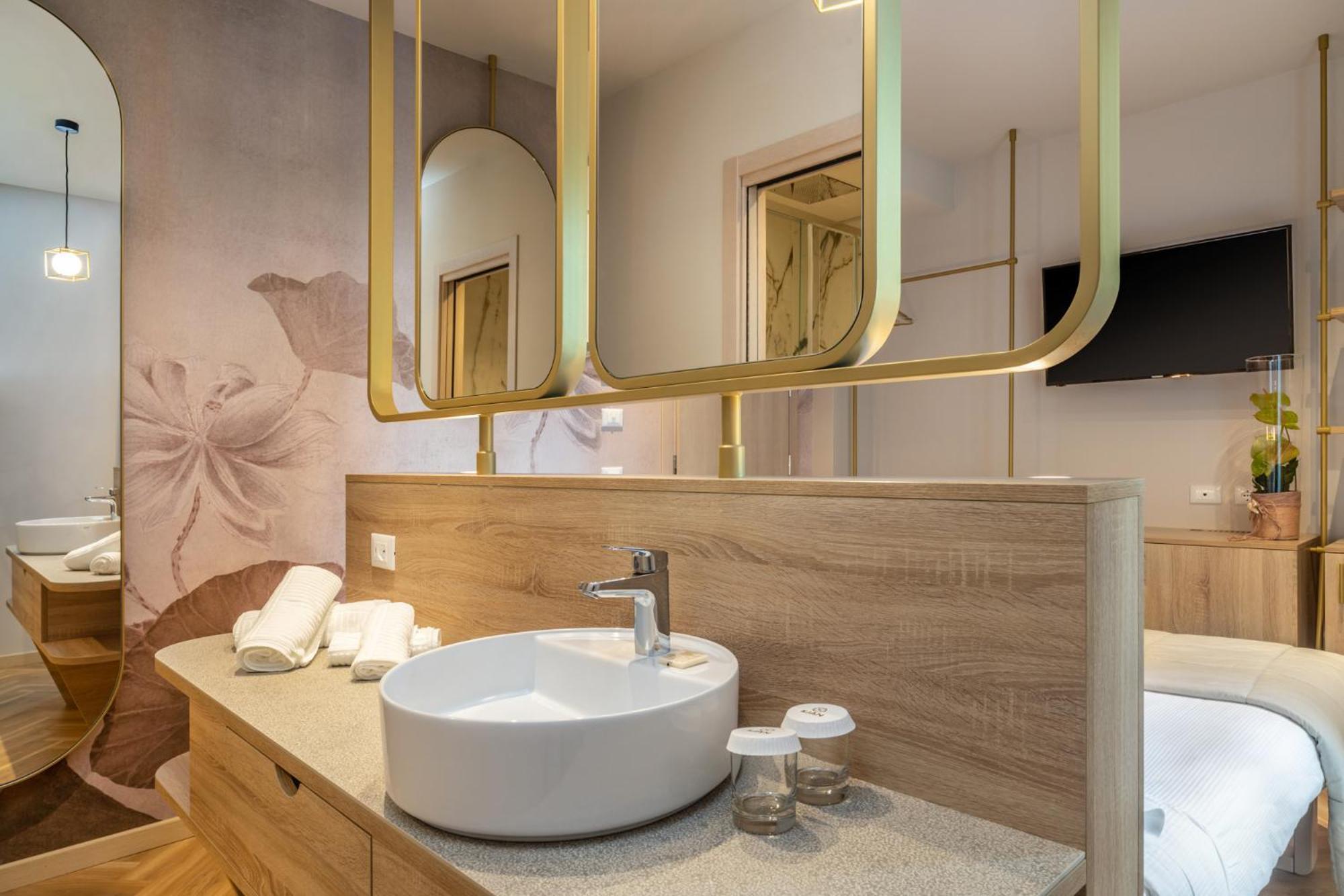 Salus Smart & Chic Hotel Лідо-ді-Єзоло Екстер'єр фото