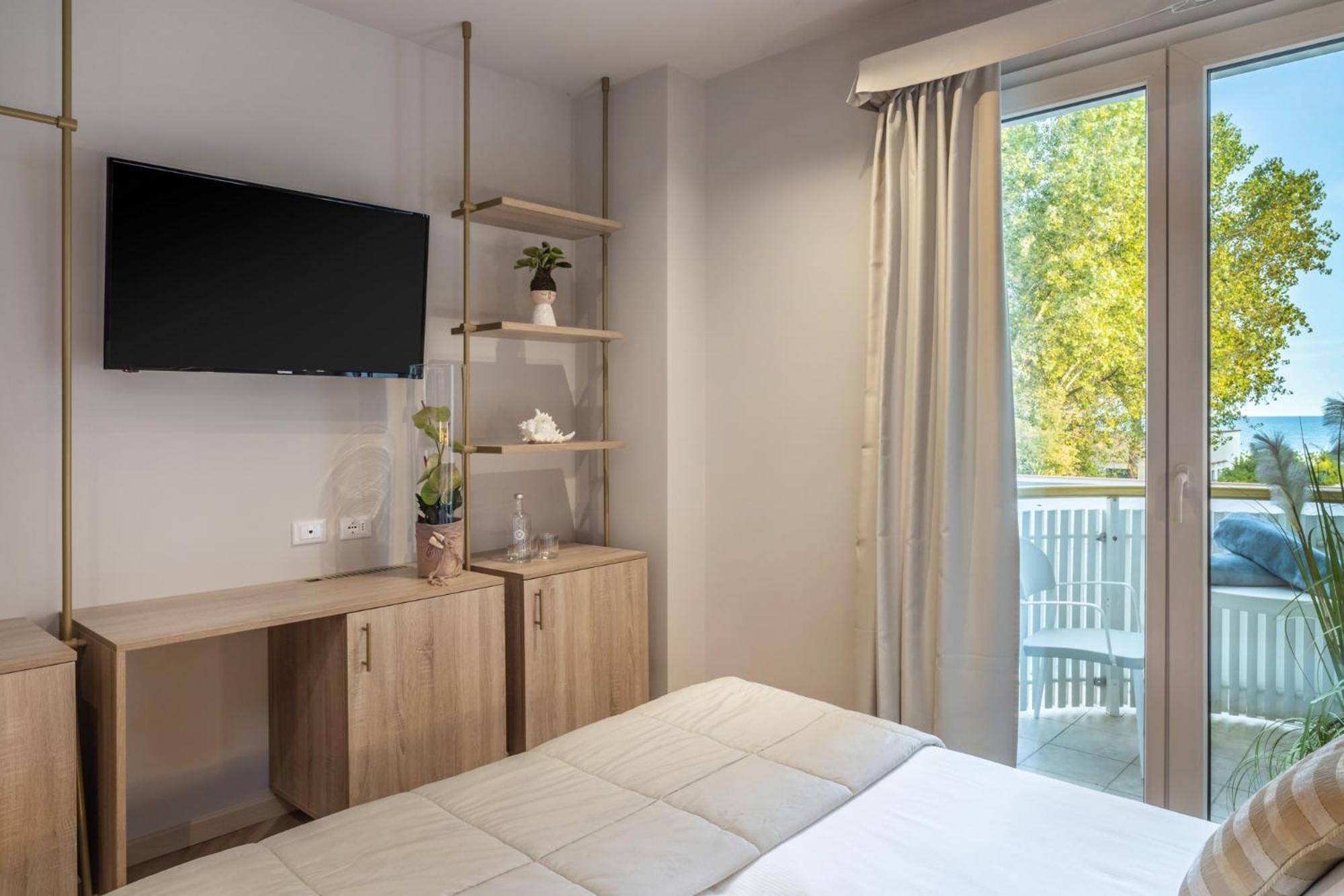 Salus Smart & Chic Hotel Лідо-ді-Єзоло Екстер'єр фото