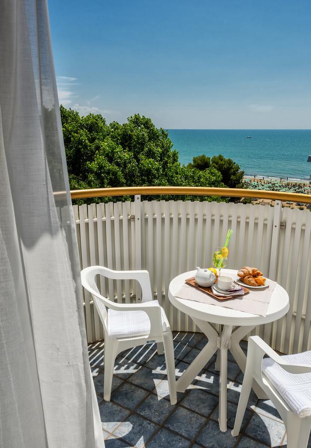 Salus Smart & Chic Hotel Лідо-ді-Єзоло Екстер'єр фото